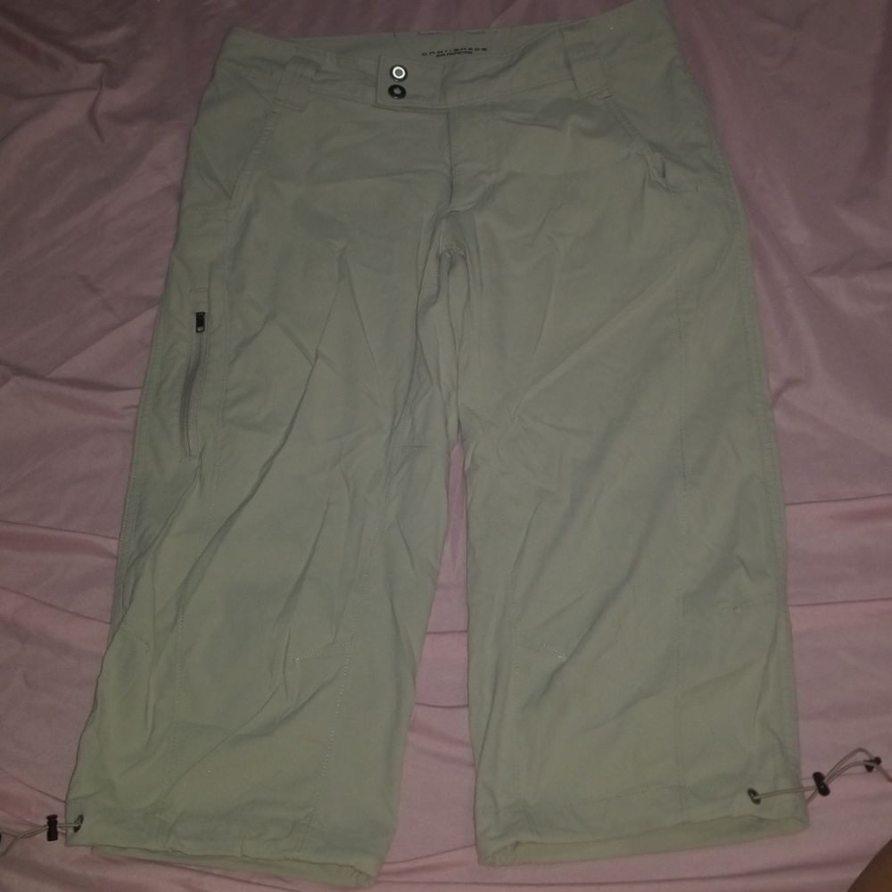 Columbia capris